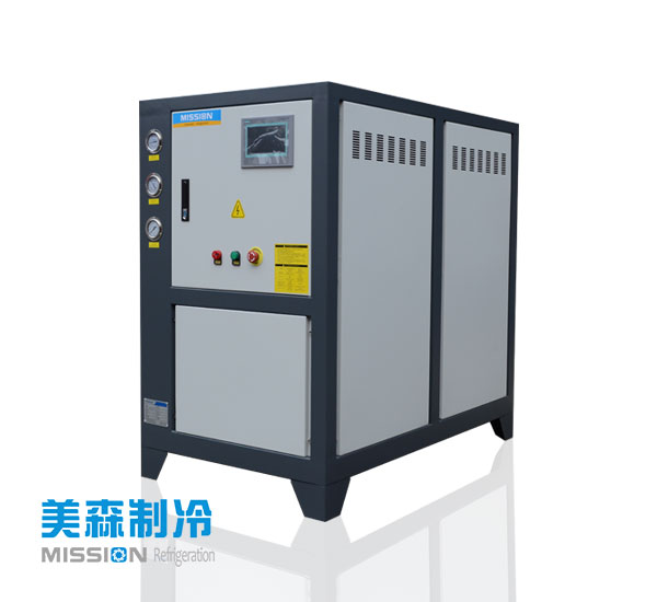 小型冷水機(jī)冷凝器是如何進(jìn)行壓力調(diào)節(jié)的？